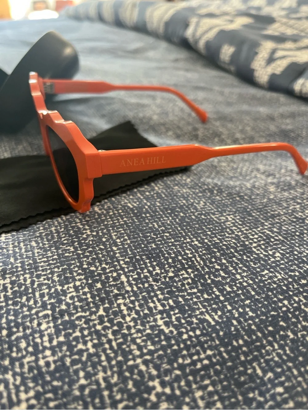 ANEA HILL Sierra Orange Scalloped Sunglasses 49-22-145 w/ Case